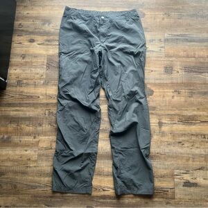 Columbia Omni Shade Womens Grey Cargo Pants Hiking Lightweight Outdoor Size 14R